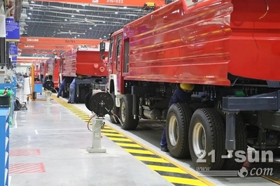 支持戰(zhàn)略性新興主導產業(yè)!周鐵根率隊調研徐工重大產業(yè)項目!